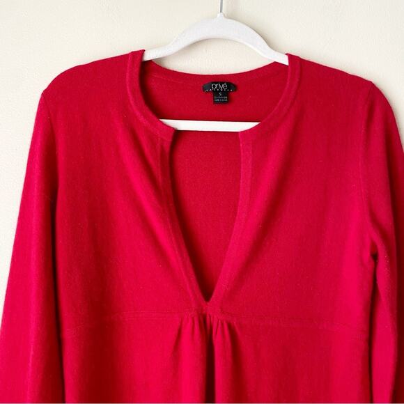Prive Cashmere | 100% Cashmere V-neck Sweater 3/4 Sleeves Holiday Red Small - Picture 2 of 5